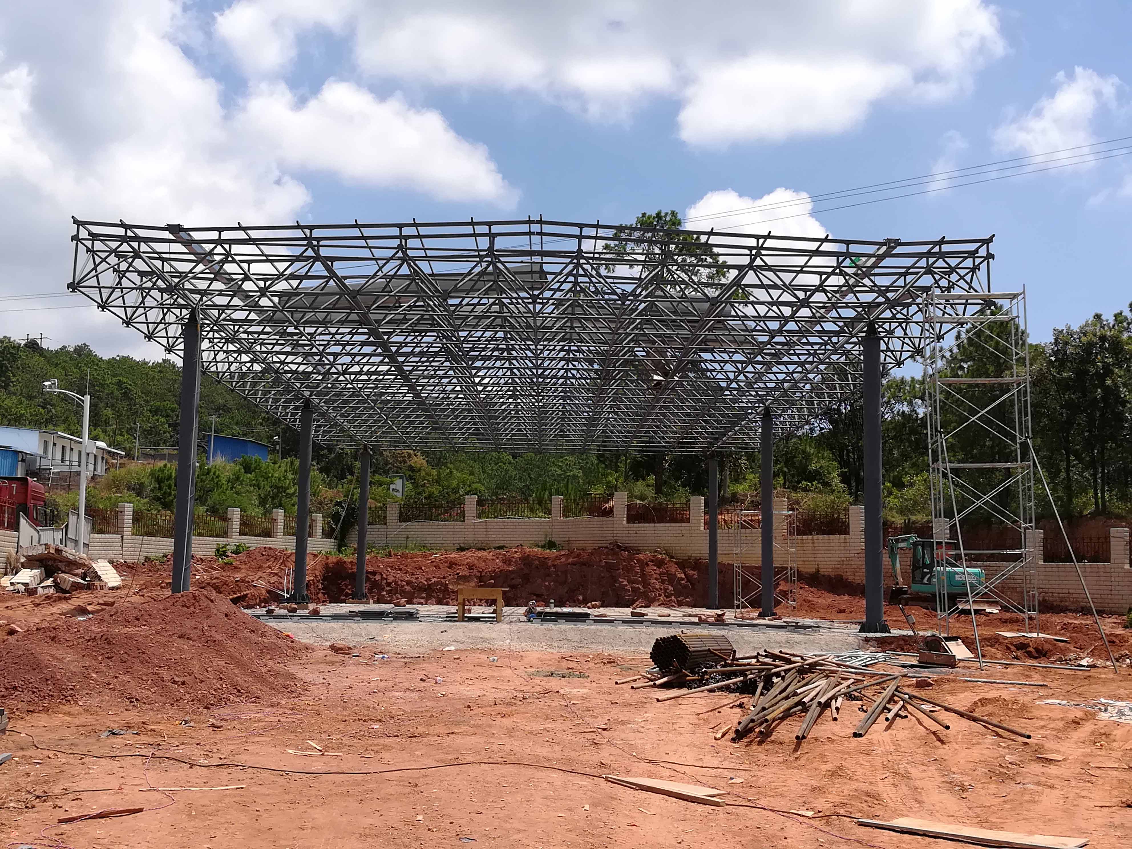 河间加油站网架屋面